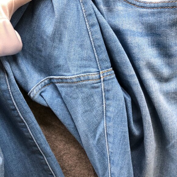 Levi's 726 High Rise Flare Jean Womens 32 Blue Light Wash Ripped Knee Distressed - Picture 12 of 14